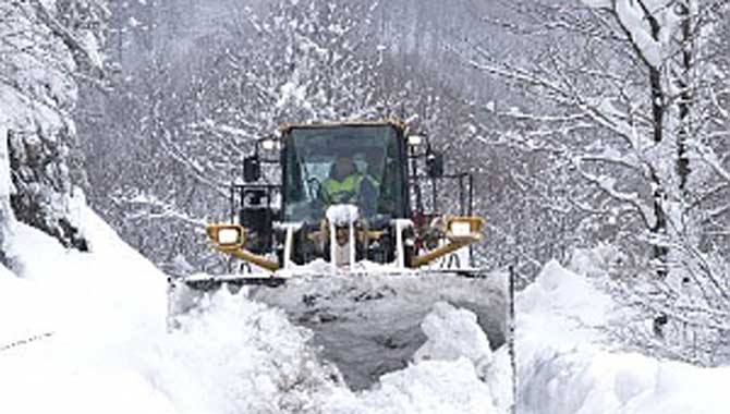 42 grup yolu ulaşıma açıldı