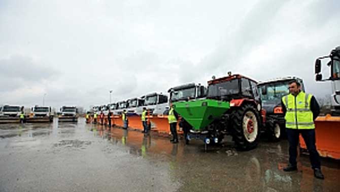 Büyükşehir karla mücadeleye hazır