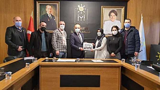 İl Başkanı Kılıçaslan, EYT'lileri konuk etti