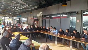 Özdağ, İYİ Parti kurucu üyeleriyle bir araya geldi.