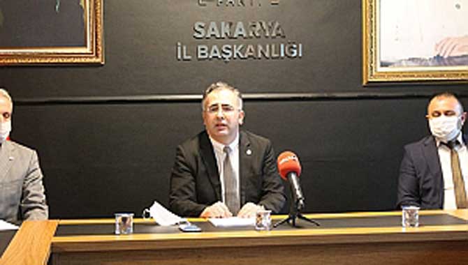 Ak Parti Kongresine bir tepkide Dokumacı’dan