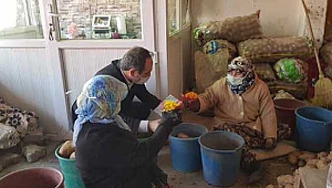 Başkan Keleş, Emekçi Kadınları Unutmadı