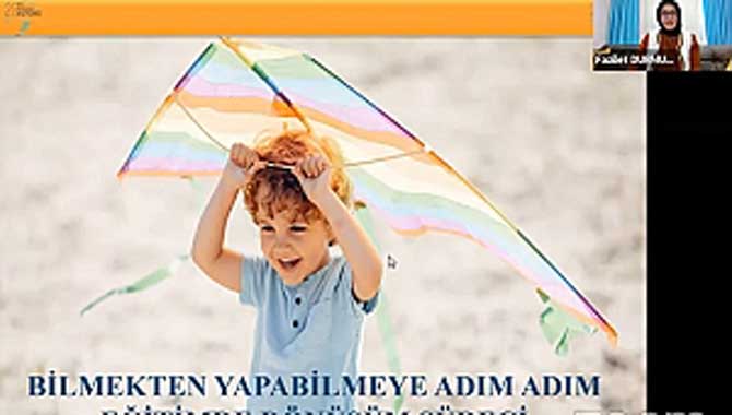 Durmuş, İstanbul Zirvesi'nde Sakarya'daki Eğitimi Anlattı