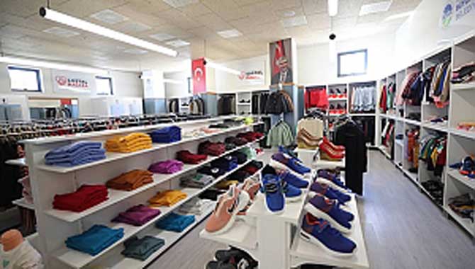 İhtiyaç sahiplerine yönelik Sosyal Mağaza SGM’de açıldı