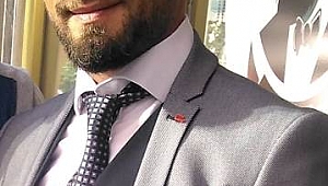 İKİ FARKLI İŞİ Mİ YÜRÜTÜYOR?