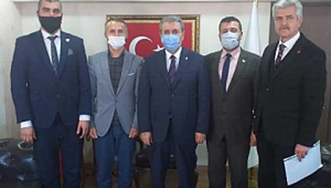 İLÇE BAŞKANI NİHAT MERAL OLDU