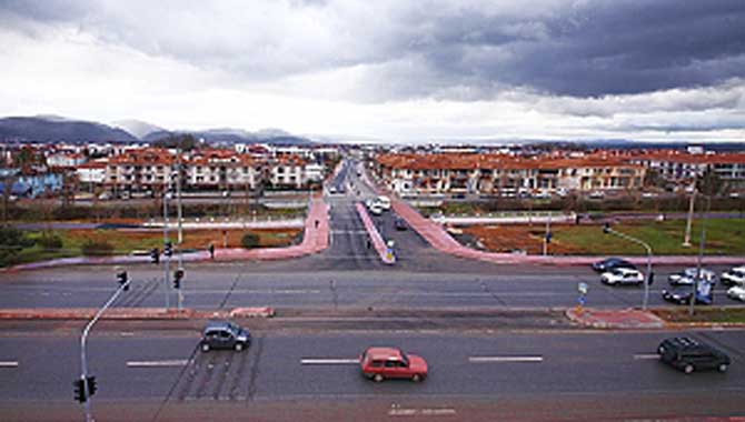 Köprü geçişli yol projesi hizmete başladı