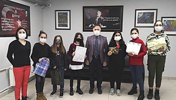 Minik Yüreklerde Kocaman Vatan Sevgisi