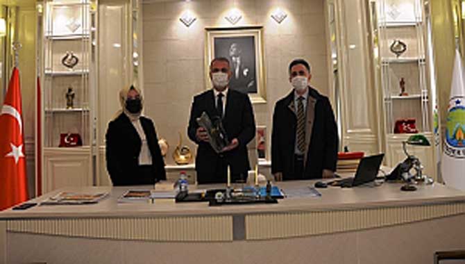 SAĞLIK ORDUSUYLA GURUR DUYUYORUZ 