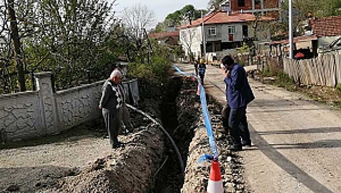 Bakırlı Mahallesi’nde içmesuyu hattını yenileniyor