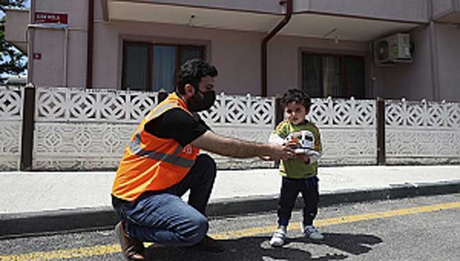 Büyükşehir’den çocuklara bayram hediyesi