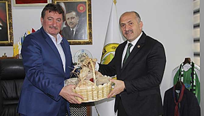 ÇİFTÇİ'DEN BAŞKAN GÜNDOĞDU'YA ZİYARET 