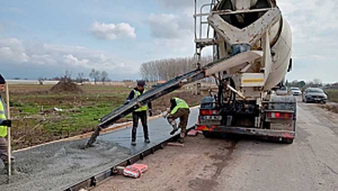 Kırsal mahallelere beton kaldırım