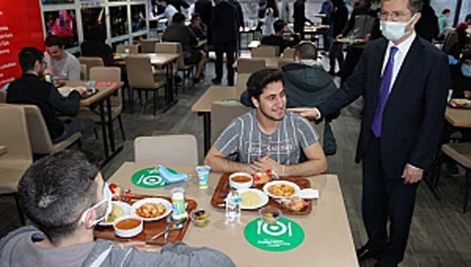 Öğrencileri Yalnız Bırakmadılar 