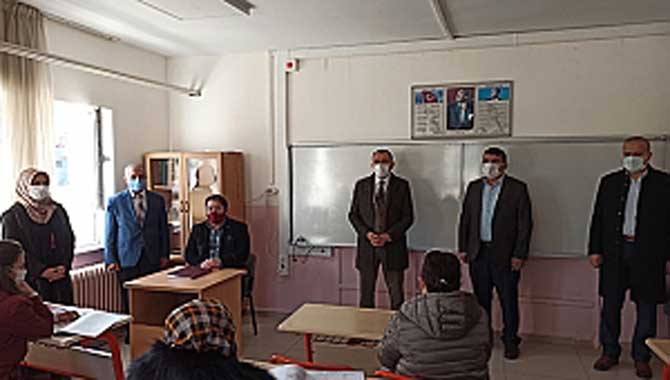  Öğretmenlerinden Örnek Davranış