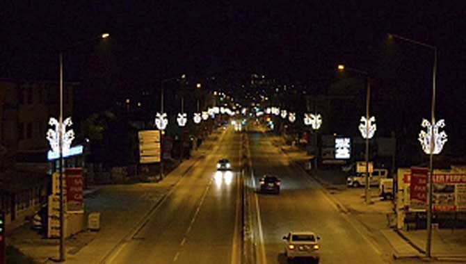 Sapanca İzmit Caddesi Işıl Işıl Oldu