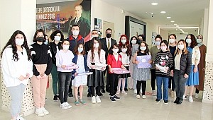 Yeşiltepe Ortaokulunda 23 Nisan Ödülleri Verildi