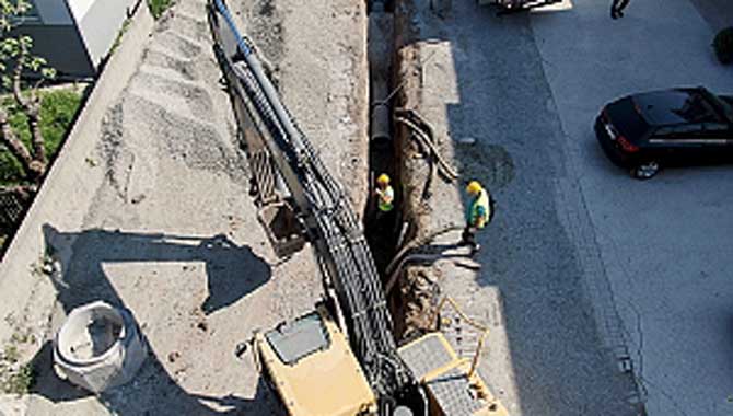 32 Evler Mahallesi’nde altyapı çalışmaları tamamlanıyor