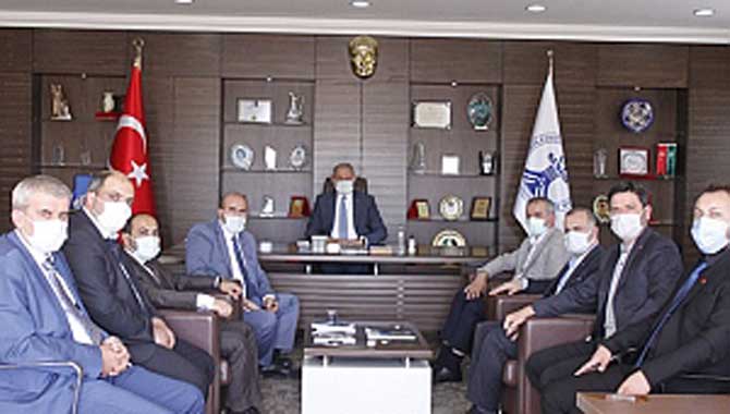 Başkan Kaya ziyaretlerini sürdürüyor