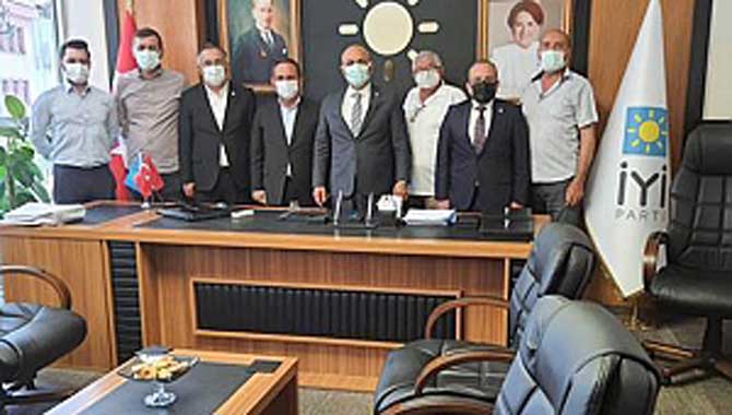 CHP Sakarya İl Örgütü'nden İYİ Parti Ziyareti 