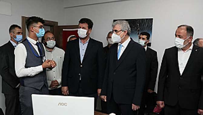 “Gençler bizim geleceğimiz”