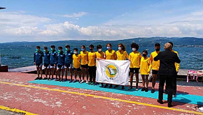 Kürekte Bahar Kupası Yapıldı