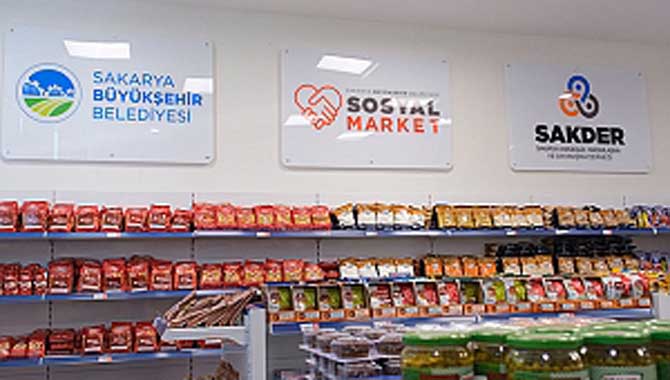 Sosyal Sevgi Mağazası ve Market Ramazan'da yüzleri güldürdü