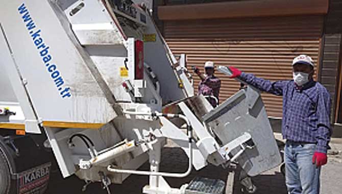 Taraklı Belediyesi’ne Çöp Toplama Kamyonu