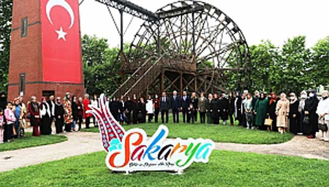 2023 hedefi için büyük rol üstlenen kadınlarımıza inancımız tam