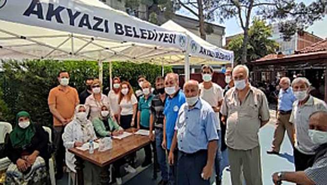 Akyazılılardan aşı çadırına yoğun ilgi