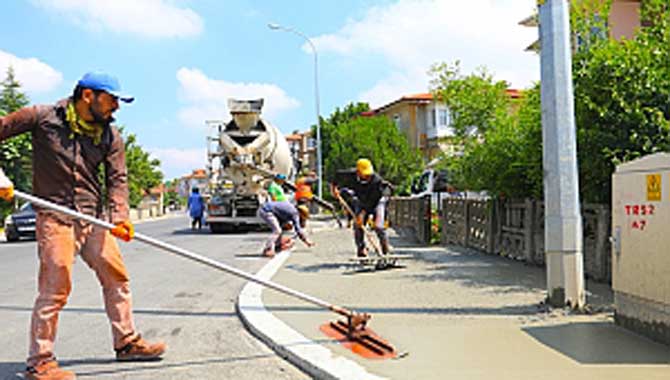 Büyükşehir, Beşköprü Caddesi’ni karış karış işliyor
