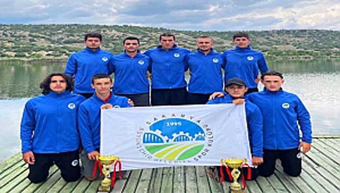 Büyükşehir'in kanocuları Eskişehir'de tarih yazdı