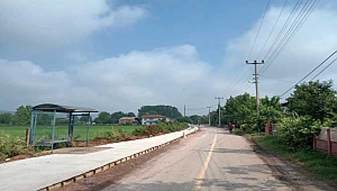 Doğancılarda beton yaya yolu tamamlandı