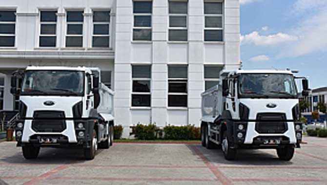 ERENLER BELEDİYESİ 2 YENİ DAMPERLİ KAMYON ALDI