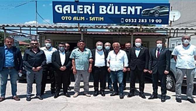 İYİ Parti Adapazarı” İzmit Caddesinde