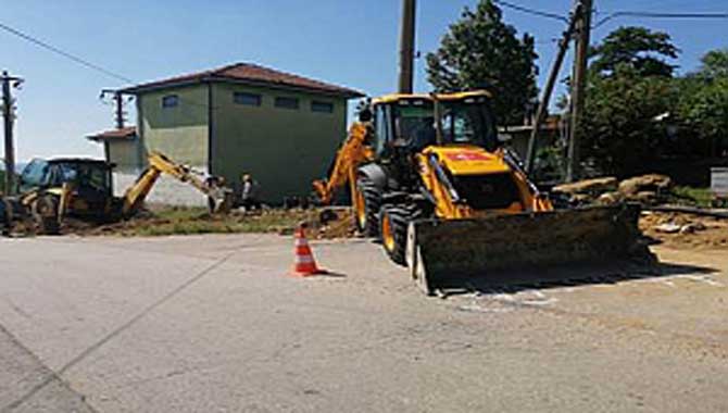 Karasu’da 2 mahalleye bin 500 metre uzunluğunda yeni içmesuyu hattı
