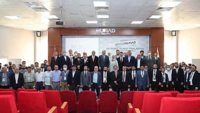 Milletimize hizmet için gayret gösteren tüm kuruluşların başımızın üzerinde yeri vardır