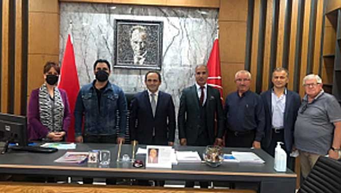 Romanlar Derneği’nden CHP Sakarya İl Başkanlığına Ziyaret