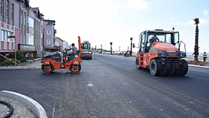 Sahil Projesi Kapsamında Sıcak Asfalt Çalışmaları Başladı