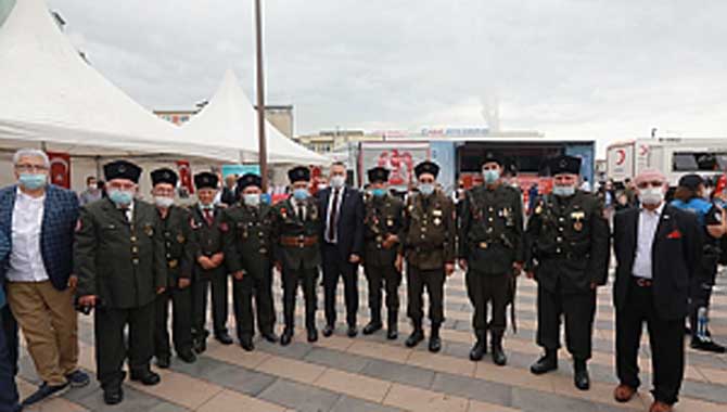 Türk Yıldızları’ndan Muhteşem Kurtuluş Selamı