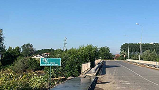 Akyazı Bedilkazancı’da yaya yolları tamam