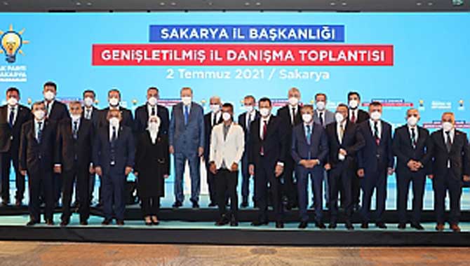Başkan Yüce, Cumhurbaşkanı Erdoğan’a Sakarya’yı anlattı