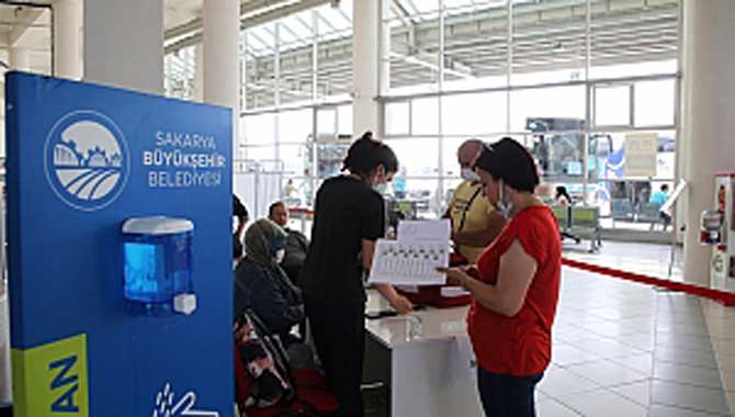 Büyükşehir Terminali’nde misafirler için randevusuz aşı başladı