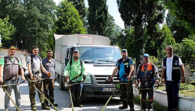 Mezarlıklar Kurban Bayramı’na hazır