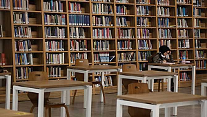 Serdivan’da Zengin İçerikli Kütüphane