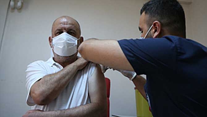 Vali Kaldırım Vatandaşlarımızı Aşı Olmaya Davet Etti