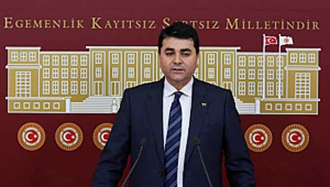 “AKP ve Memur-Sen elbirliği ile memurların canını okuyor!”