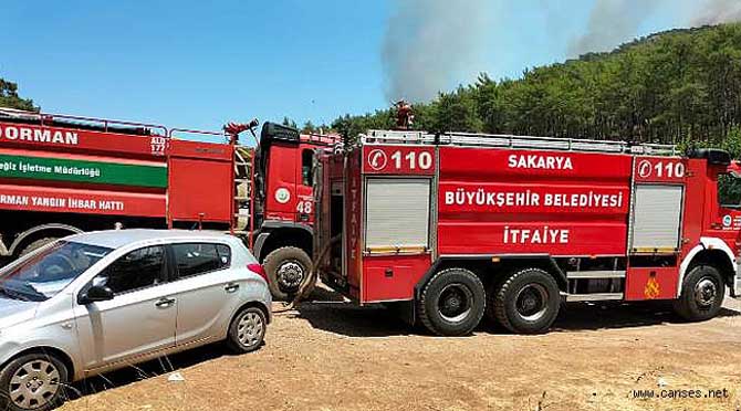 Büyükşehir İtfaiyesi Marmaris ve Manavgat’ta alevlere müdahale ediyor