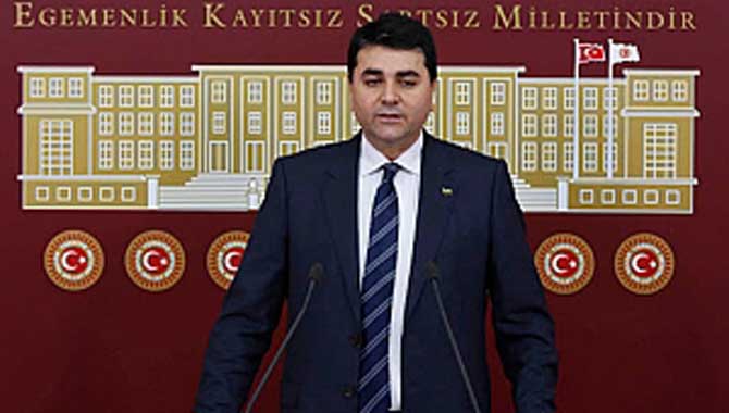 Demokrat Parti Genel Başkanı Gültekin Uysal’dan “Büyük Taarruz mu Malazgirt mi” tartışmalarına tepki