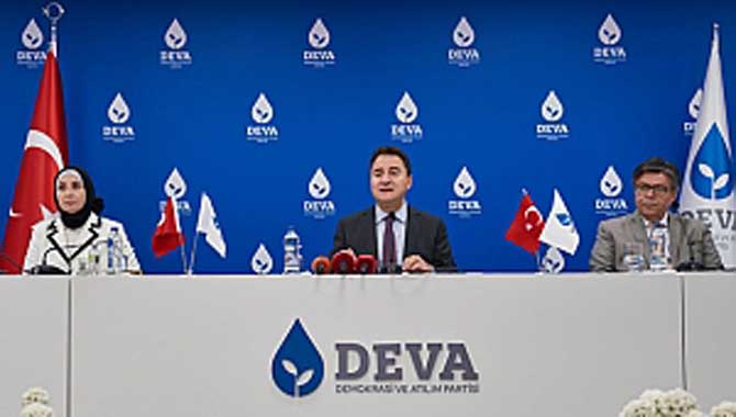 DEVA PARTİSİ ‘EŞİTLİKÇİ KENTLER’ PROJESİNİ AÇIKLADI ‘Şehirlerimizde kadınların güven içinde özgür olmalarını sağlayacağız’